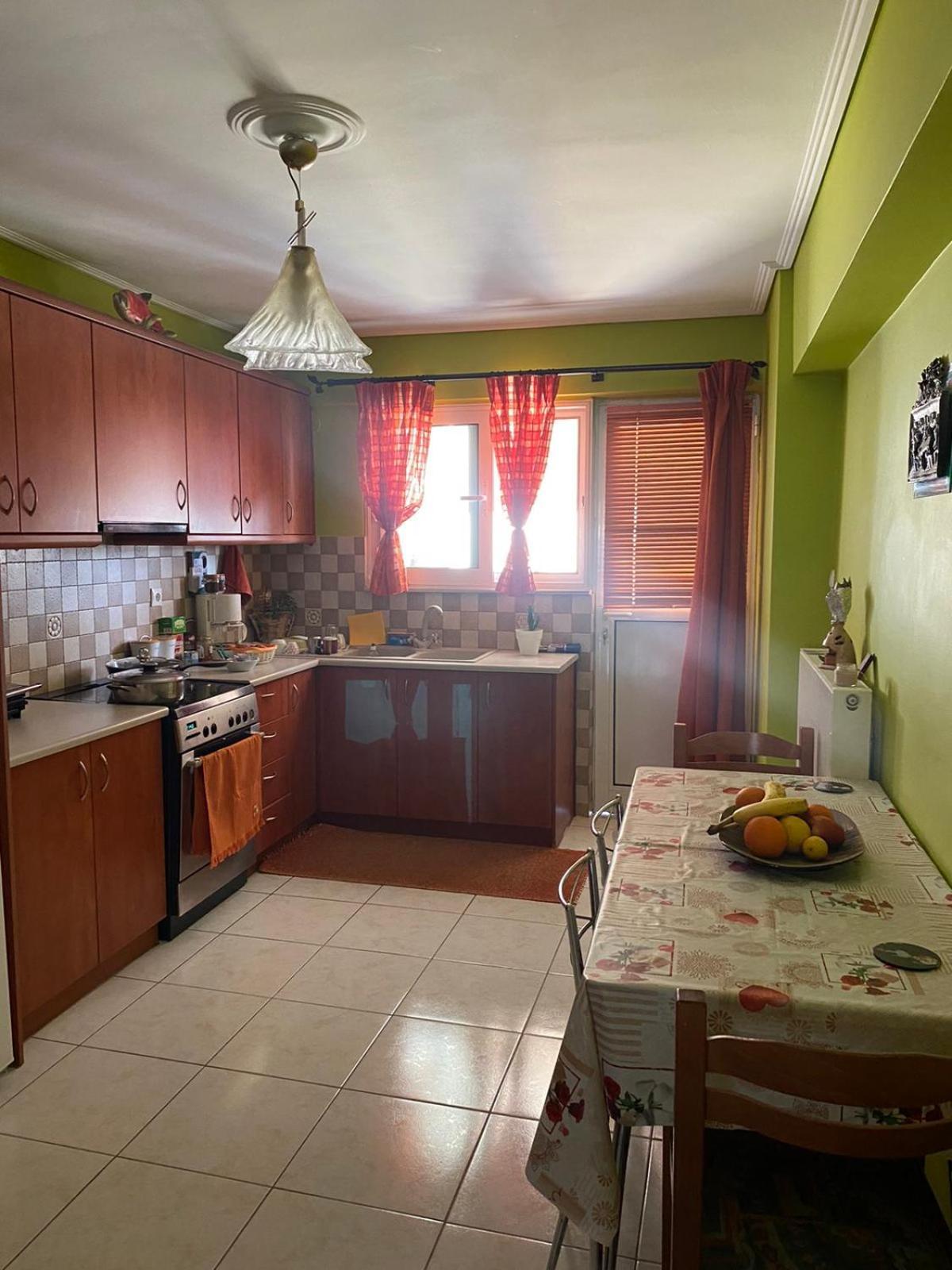 Central Location! Spacious 2 Bdrm With Balcony Sparta Exterior photo